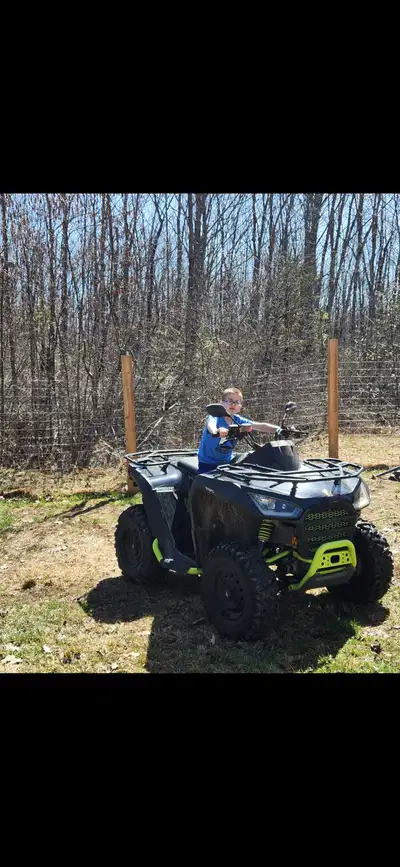 2021 Segway snarler at6 570cc. Great condition. Only 1k kms on it. Stored indoor during winter. Has...