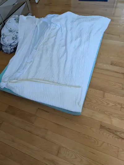Surmatelas + housse matelassée, View more