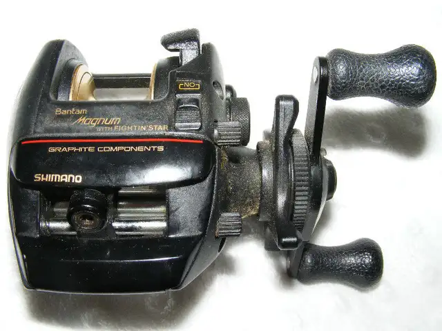 Shimano baitcast reel & rod in Fishing, Camping & Outdoors in Owen Sound - Image 5