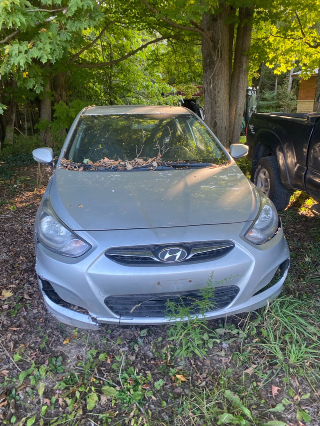 Hyundai accent  in Cars & Trucks in Owen Sound
