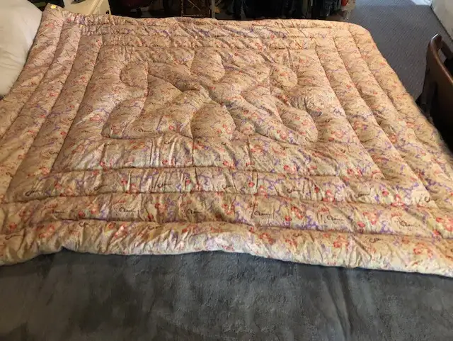 Vintage Feather Quilt/Comforter in Bedding in Oshawa / Durham Region - Image 3