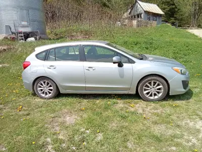 Subaru Impreza 2012 manuelle - $5000