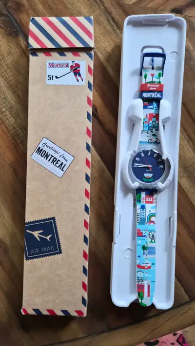 Montre Montreal Swatch jamais utilisée, View more