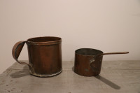 Instruments de cuisine antiques en cuivre