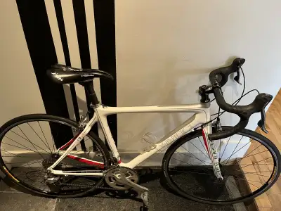 velo devinci cx2 medium, View more