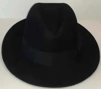 Fedora Hat. Holt Renfrew Made in Italy High Quality 100% Wool Black Color Medium size 56-57cm The Ha...