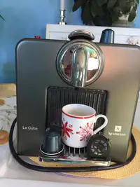 Awesome new coffee-makerNespresso Le Cube 