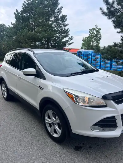 Ford escape se ecoboost 2016 automatique V4 1.6l Voiture en bonne condition mécanique Moteur et Tran...