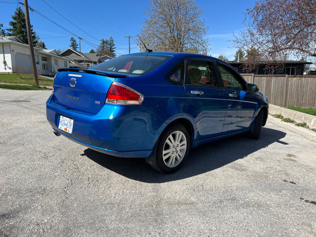 2010 Ford Focus SEL in Cars & Trucks in Nelson - Image 4