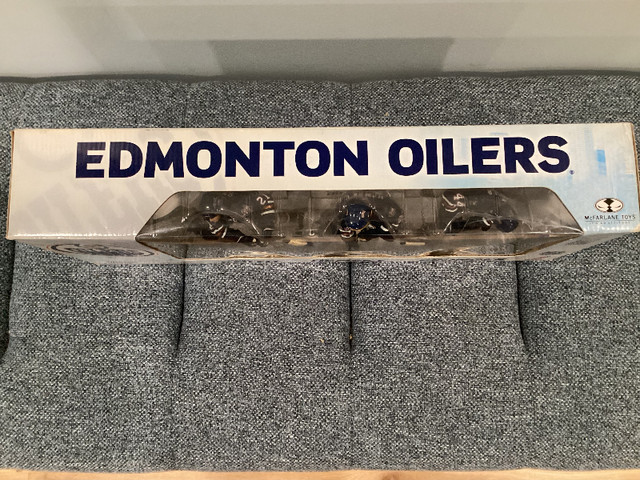 McFarlane Edmonton Oilers 3 Pack Box Set Smith Hemsky Pronger in Arts & Collectibles in Kingston - Image 3