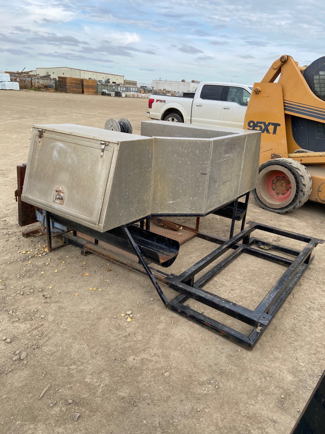 Long box 8’ welding skid - nice  in Other in Edmonton - Image 2