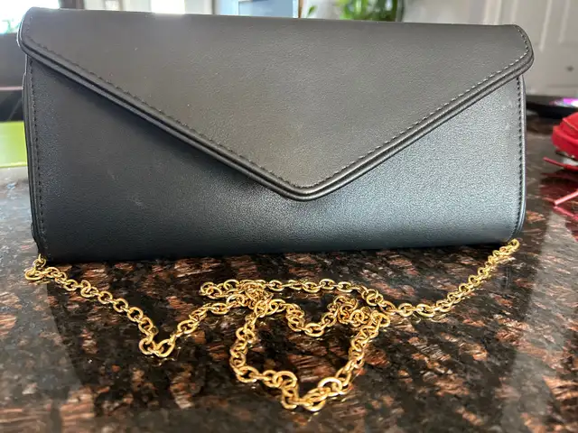 Clutch Purse in Women's - Bags & Wallets in Thunder Bay - Image 3