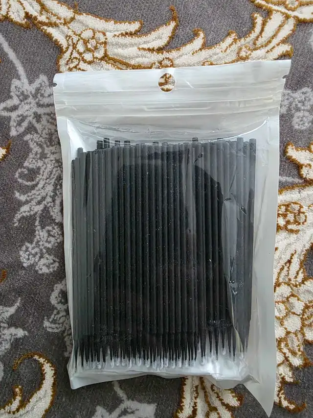 100 Count Disposable Micro Brushes for Eyelash Extensions
