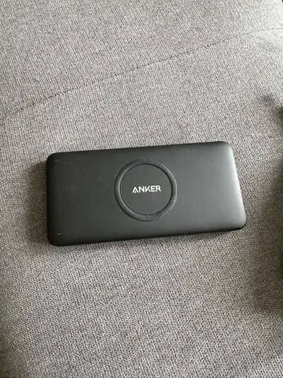 Anker PowerCore 10000mAh Wireless – Modèle A1615 Batterie externe sans fil de haute qualité, utilisé...