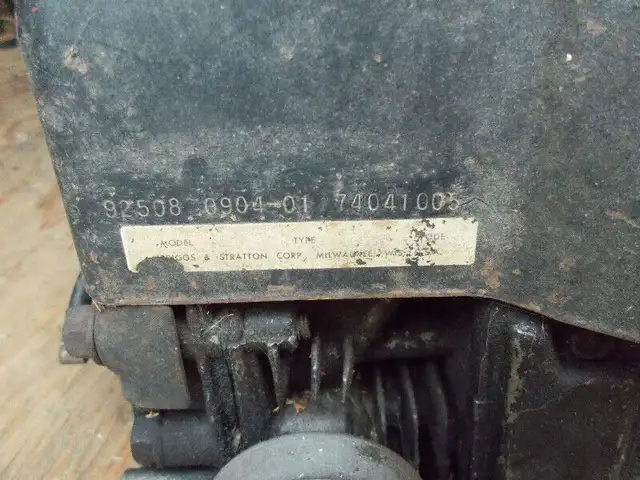 moteur de tondeuse in Lawnmowers & Leaf Blowers in Saint-Jean-sur-Richelieu - Image 8