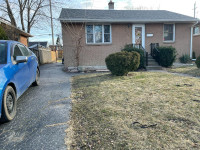 Windsor detached house for rent Huron Church and tecumseh Rd