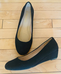  New black wedge shoes 81/2 