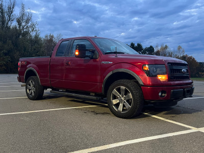 Ford F150 FX4. 4x4 with Leather