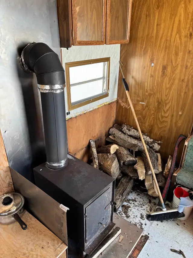 fifth wheel camper ice shack  in Travel Trailers & Campers in Regina - Image 6
