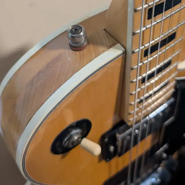 Rare 1970s VIBRA Les Paul Copy - Lawsuit Era - Vintage MIJ in Guitars in Longueuil / South Shore - Image 6