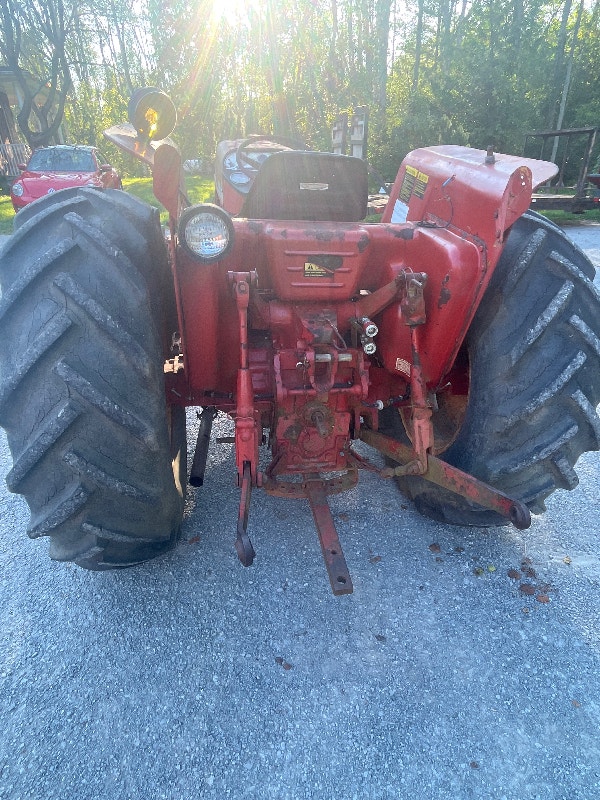 International Harvester 464 Gas Tractor Farming Equipment Markham