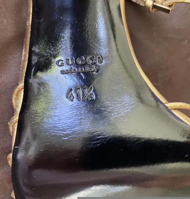 Sandales chics avec tigres en émail de marque Gucci in Women's - Shoes in Granby - Image 9