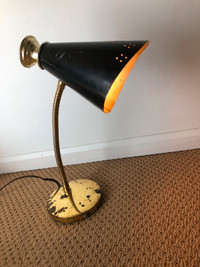Mid Century Gooseneck Cone Table Lamp. It works!