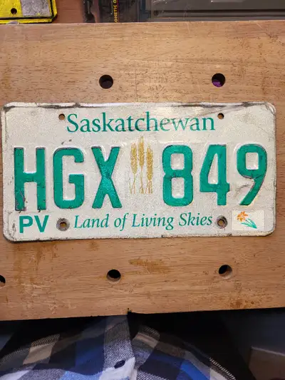 Vintage Saskatchewan license plate