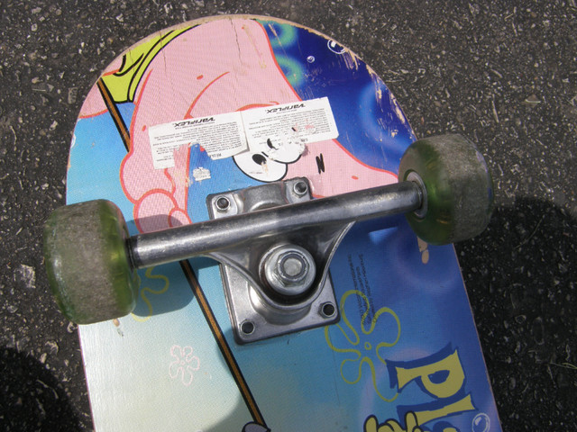Skateboard Variflex, trucks, wheels and parts in Skateboard in Markham / York Region - Image 3