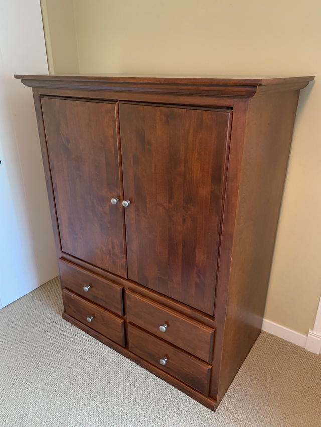 Armoire / Cabinet / TV Cabinet in Dressers & Wardrobes in Vernon - Image 2