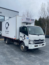 Camion Lourd | Kijiji à Grand Montréal : acheter et vendre sur le site de  petites annonces no 1 au Canada.