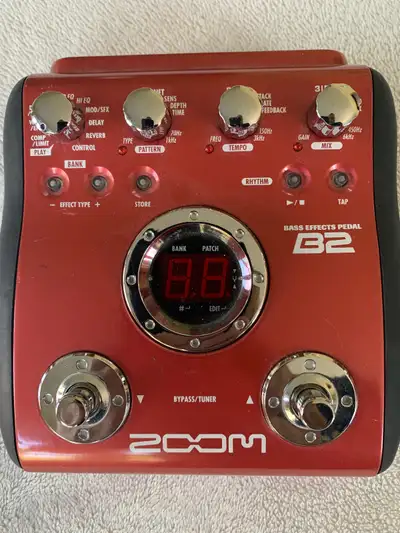 Zoom B2 Bass Effects Pedal, View more