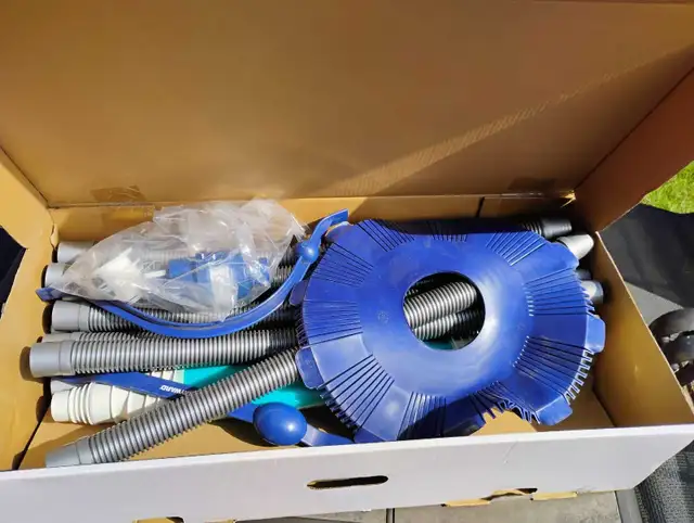Hayward AquaRay Above Ground Flapper Disc Cleaner  in Hot Tubs & Pools in City of Toronto - Image 3