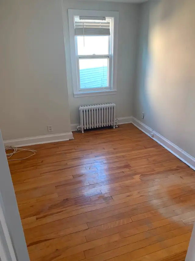 2 bedroom unit for lease downtown Kingston63735894294019122