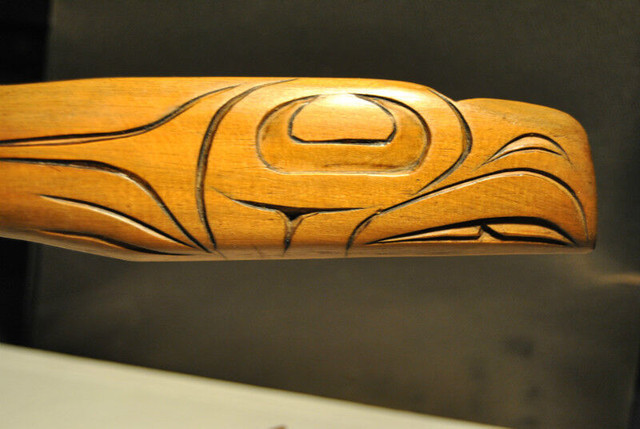 Northwest Coast Native Indian Carved Wood Three Knives in Arts & Collectibles in Vancouver - Image 3