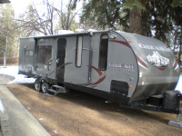 2015 Forest River Cherokee Couples Trail Model 274 RK $22750 OBO