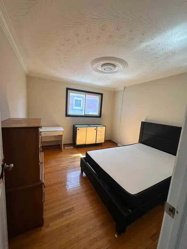 2 MIN WALK to UofT Scarborough & Centennial in Room Rentals & Roommates in City of Toronto - Image 7