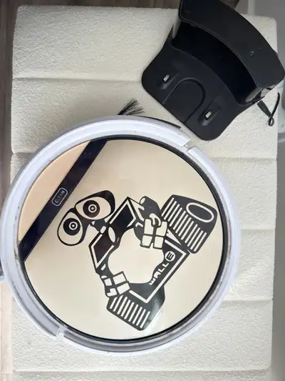 Keep your floors sparkling with this used iLife V5s Pro robot vacuum cleaner, designed for efficient...