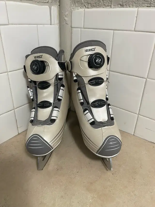 Women’s Skates in Skates & Blades in Ottawa - Image 4