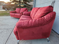 Free delivery/made in Italy beautiful 2 pc couch set 