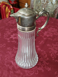 Rare-Find Vintage Wine-Tea Carafe Mint Condition From 1960,s Era