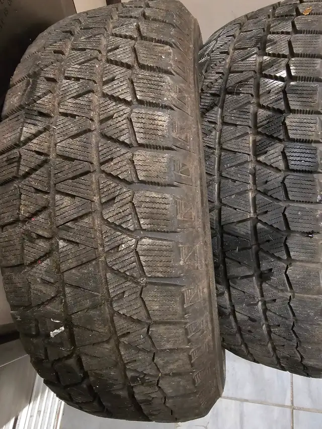 225 60 17 tires pair of Blizzaks in Tires & Rims in City of Toronto - Image 3
