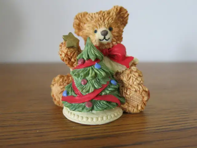 BAINBRIDGE BEAR with CHRISTMAS TREE, brand new in Arts & Collectibles in Calgary - Image 2