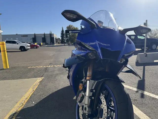 2025 YZF-R1 in Sport Bikes in Edmonton - Image 9