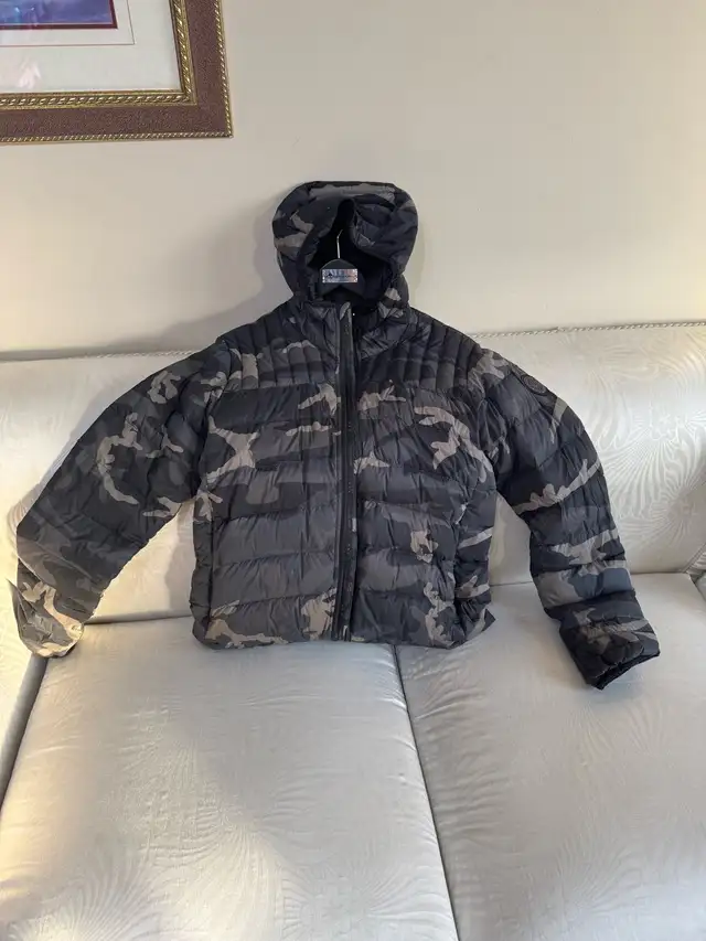 canada goose jacket  in Other in City of Toronto - Image 3