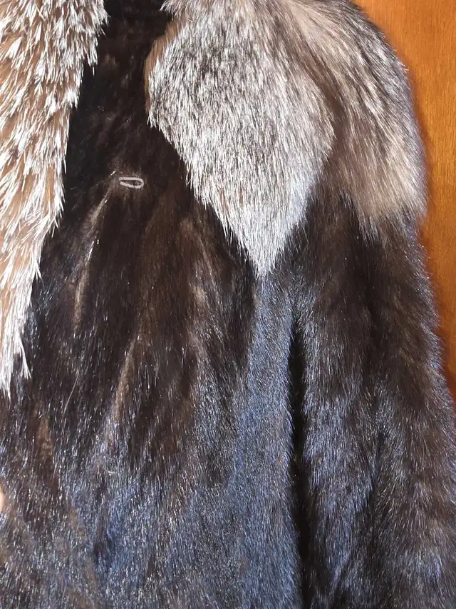 MANTEAU DE VISON RENARD in Women's - Tops & Outerwear in Granby - Image 8