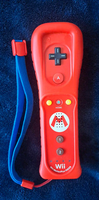Official Nintendo Mario Wii Mote W/ Fresh Batteries