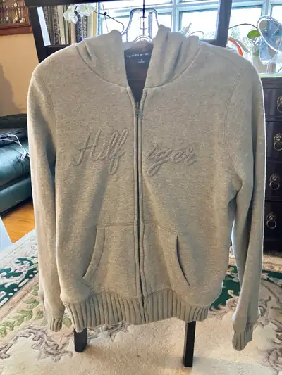 NEW Tommy Hilfiger Hoodie med, View more