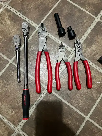 Snap on tools, all in new condition. $475 obo, will sell individually (pliers are a set) lowballers...