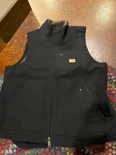 Men’s size medium loose fit carhartt vest, View more